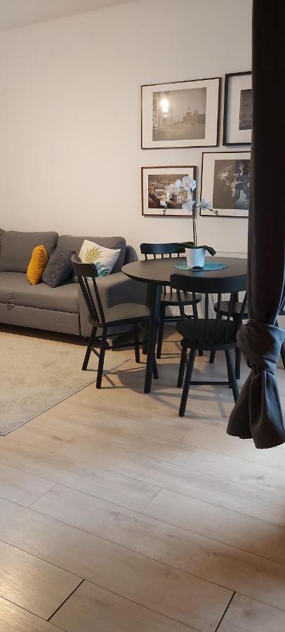 Central Apartments Ogrody 2 & Parking 格但斯克 外观 照片