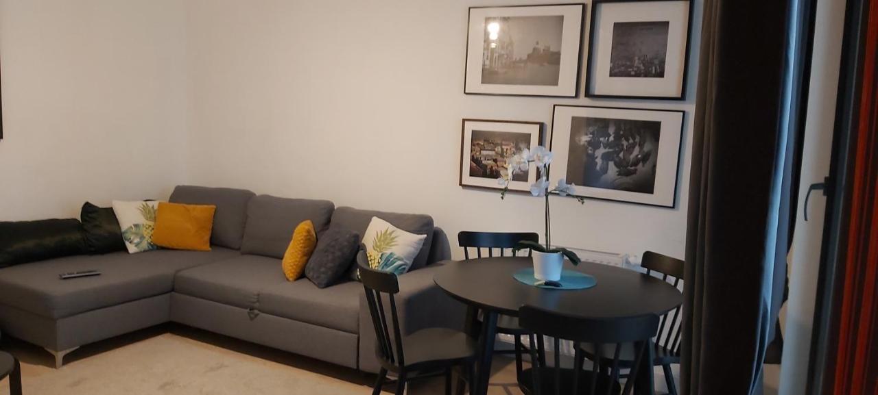 Central Apartments Ogrody 2 & Parking 格但斯克 外观 照片
